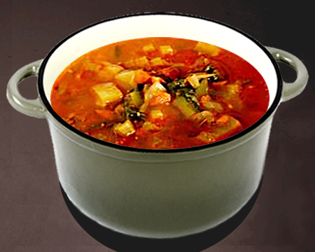 суп из печеных овощей в кастрюле