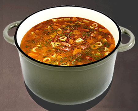 Фасолевый суп с макаронами в кастрюле