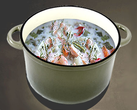 Молочный суп с креветками в кастрюле