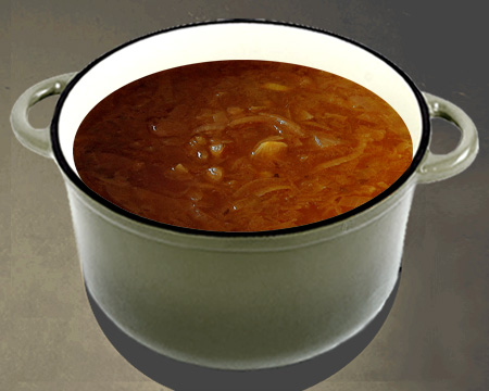луковый суп в кастрюле
